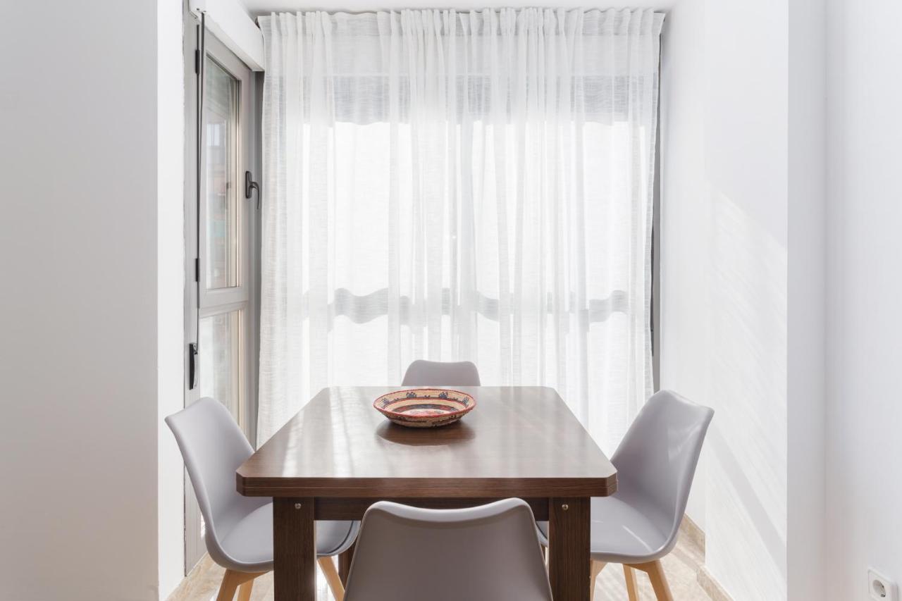 Piso Familiar Cerca Del Centro, Ac Y Wifi Gratis Apartment Valencia Exterior foto