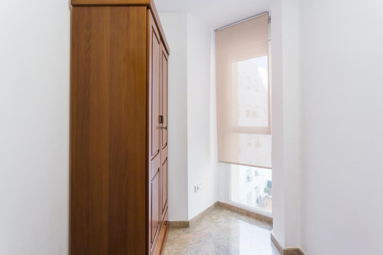 Piso Familiar Cerca Del Centro, Ac Y Wifi Gratis Apartment Valencia Exterior foto