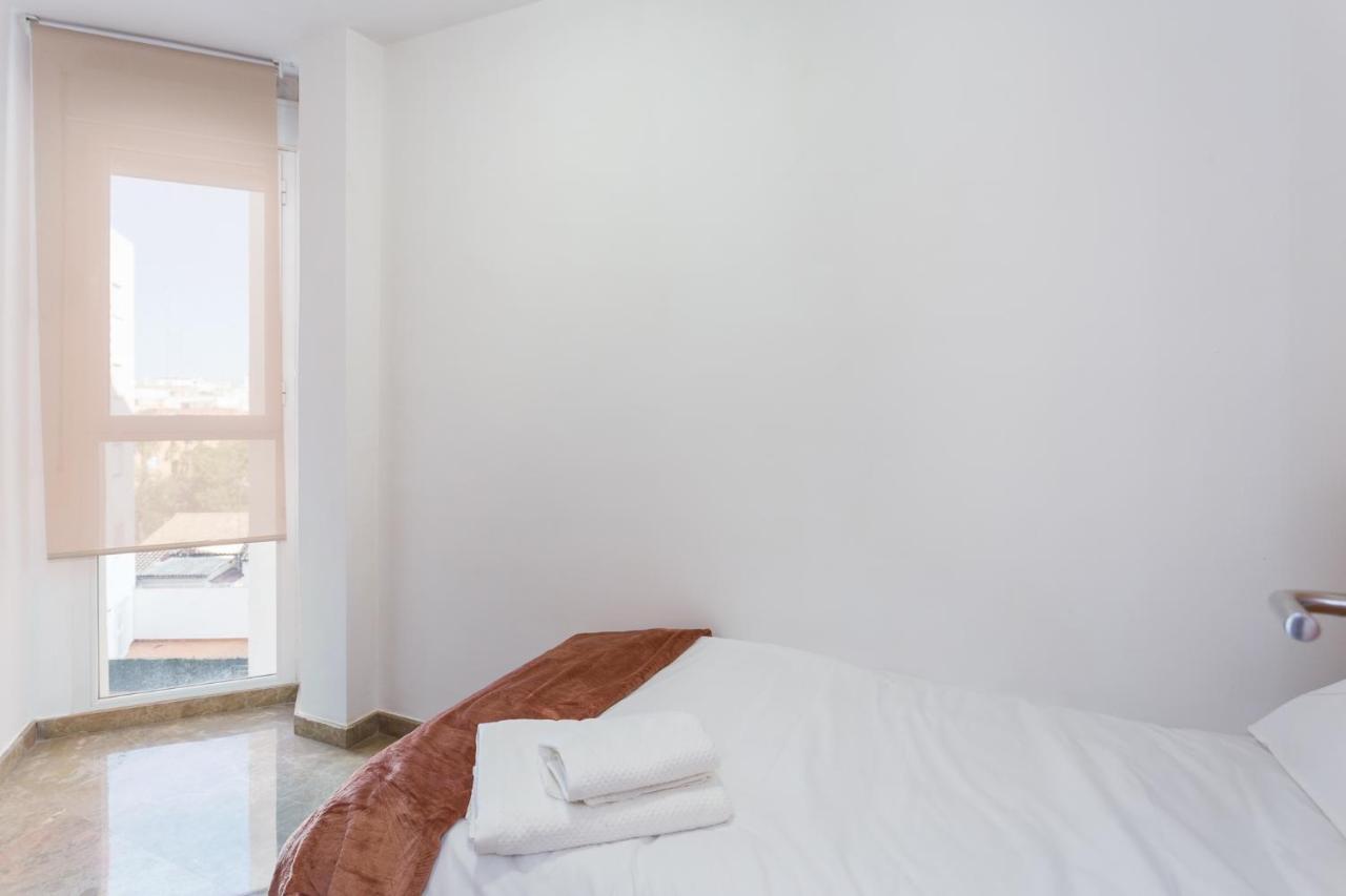 Piso Familiar Cerca Del Centro, Ac Y Wifi Gratis Apartment Valencia Exterior foto