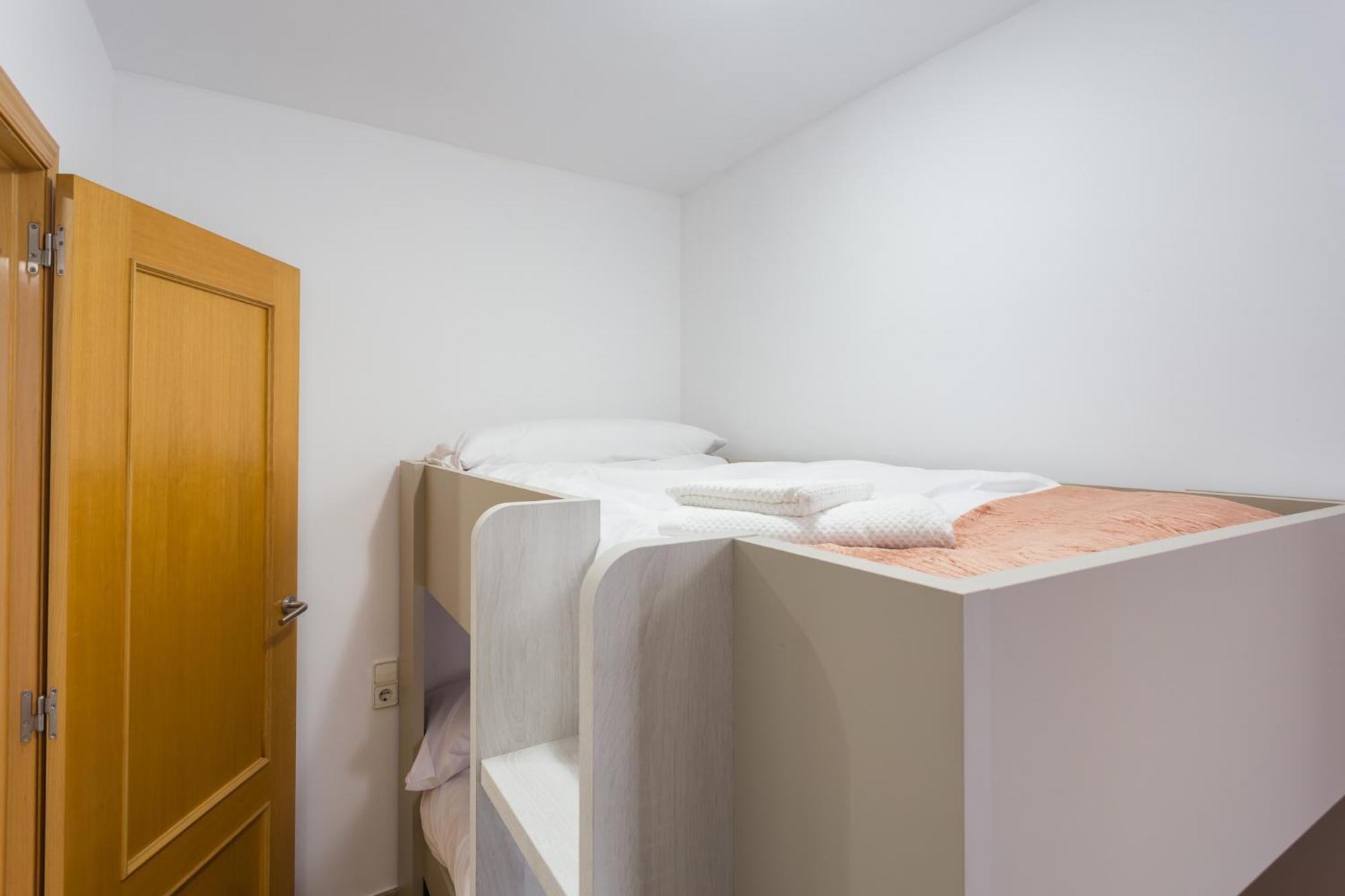 Piso Familiar Cerca Del Centro, Ac Y Wifi Gratis Apartment Valencia Exterior foto